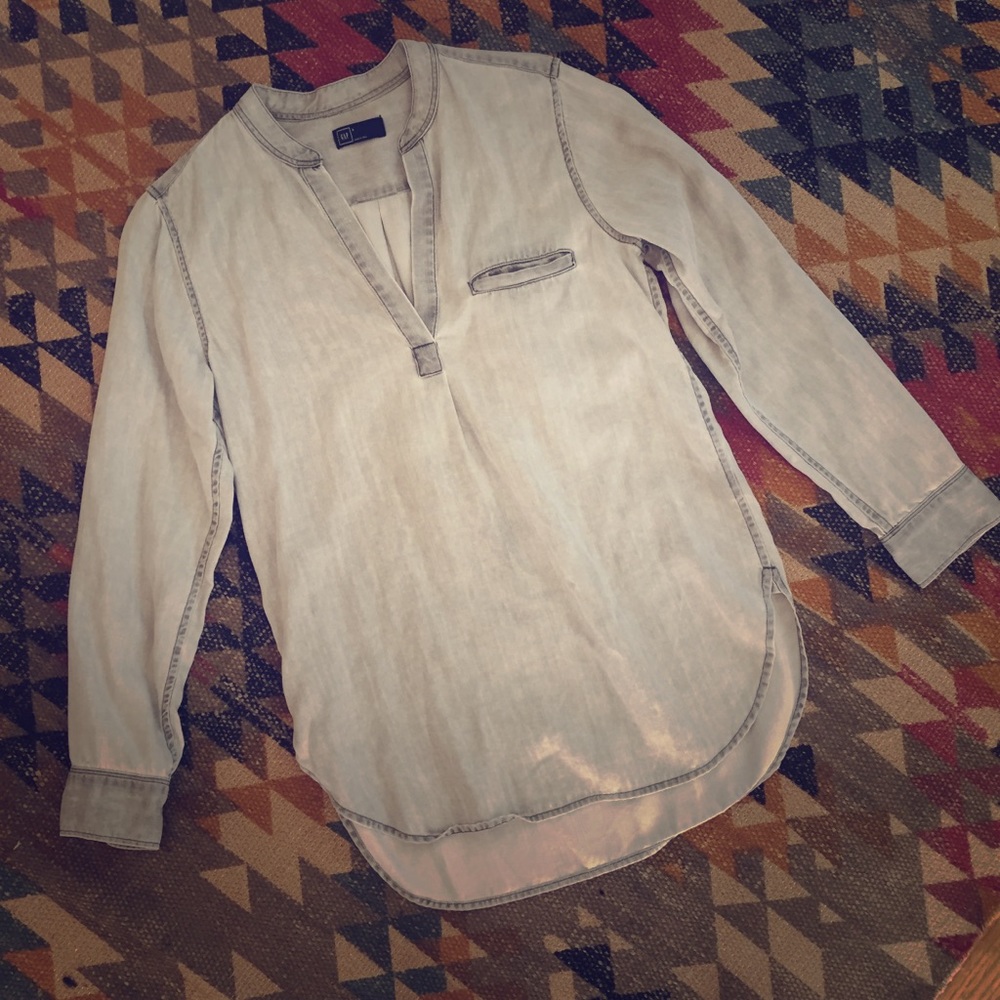 Long sleeve shirt from GAP